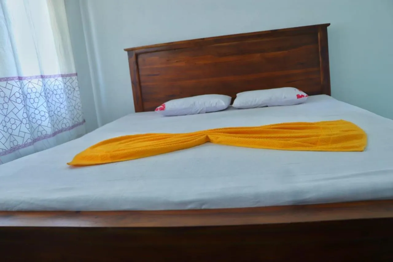 Warmy Treat Hotel Kandy